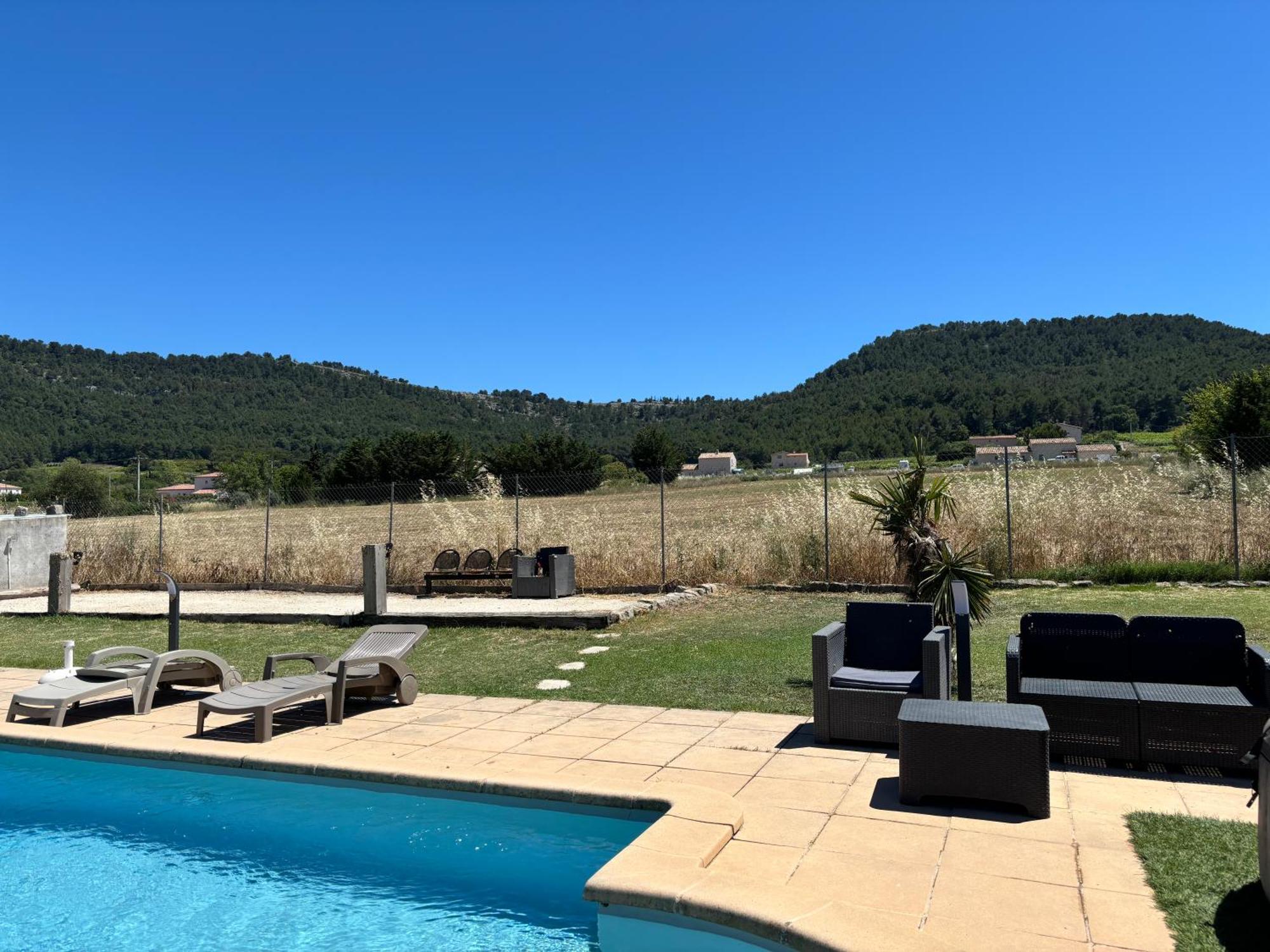 Appart. 4 Pers A 6 Kms De Cassis Avec Acces Piscine Roquefort la Bedoule Bagian luar foto